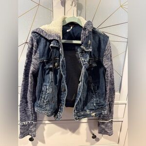 Free People Girls XS Denim Jacket Sherpa Lined Snap Button Hoodie